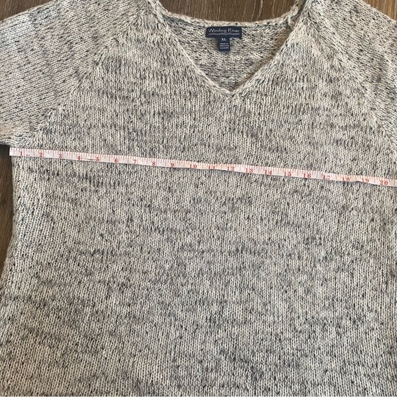 Winding River / woman’s/ XL/ v neck sweter - Picture 4 of 13
